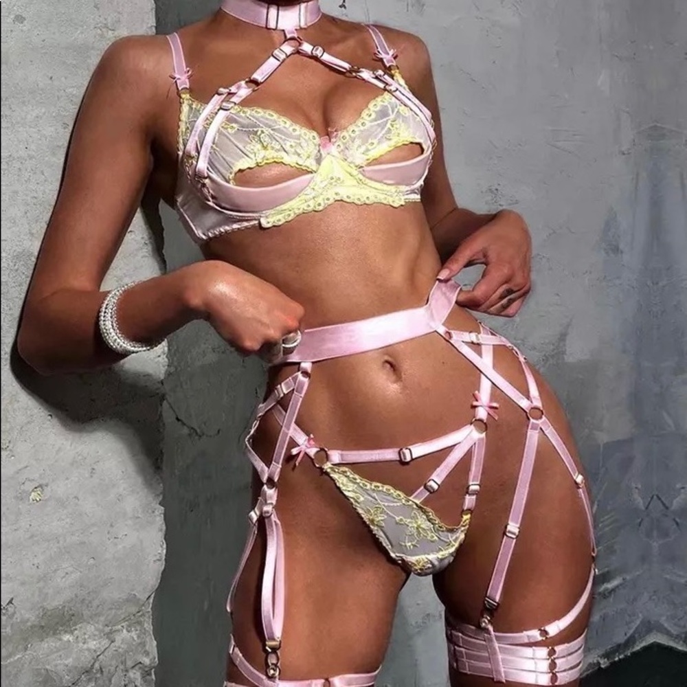 Lingerie set
